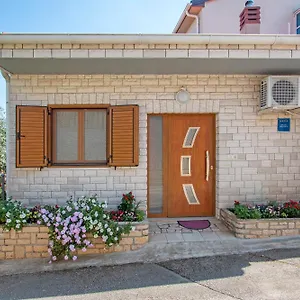 Oliva Apartment